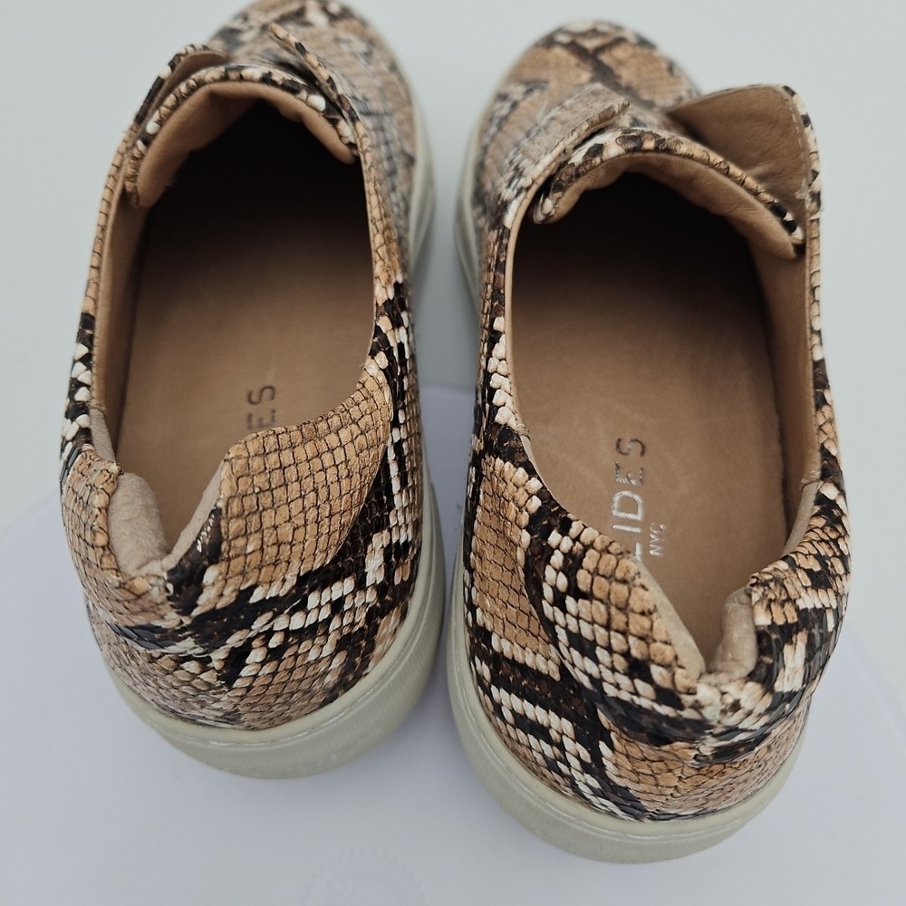 J/Slides Heidi NWOB Slip-On Round Toe Platform Sneaker Python Snake Print Sz W/9 - Picture 13 of 16